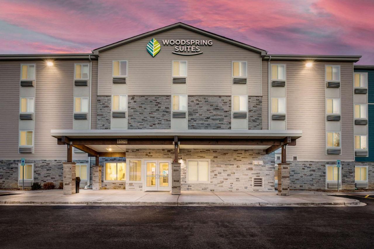 Woodspring Suites Gurnee - Chicago מראה חיצוני תמונה