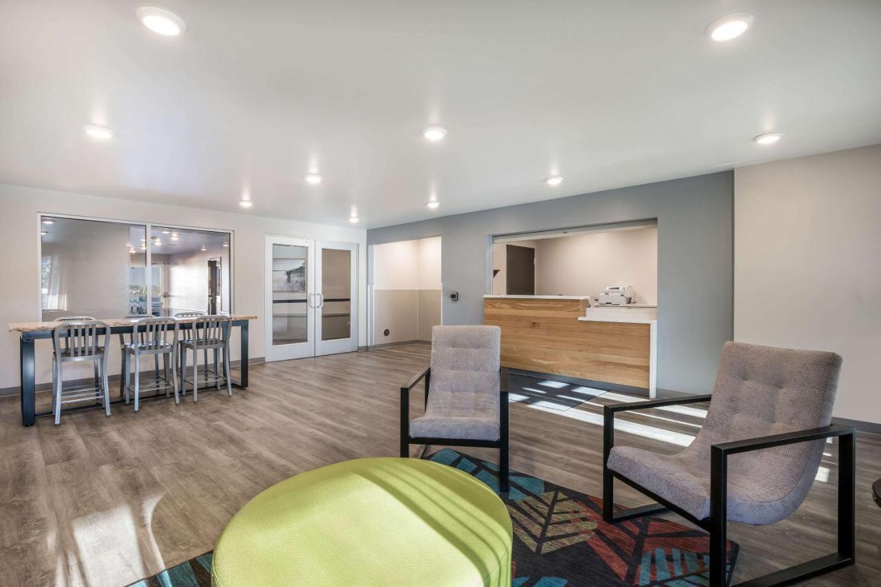 Woodspring Suites Gurnee - Chicago מראה חיצוני תמונה